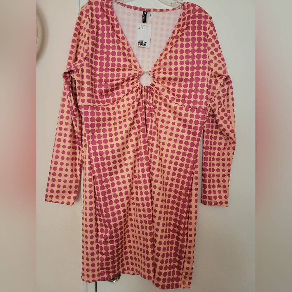 Divided by H&M Patterned Retro Style Dress.